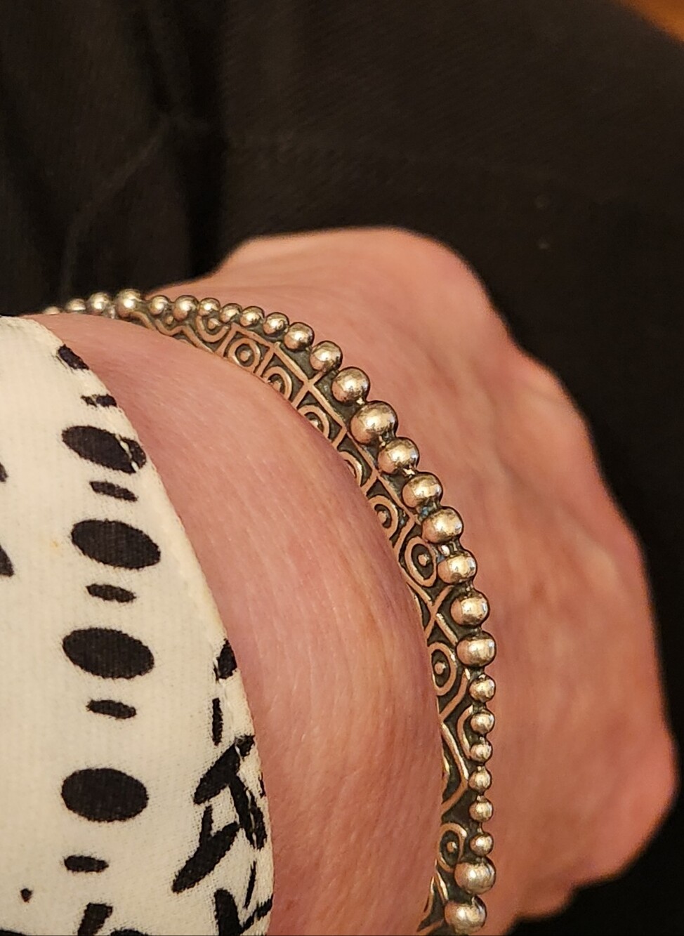 Silpada Sterling Silver Bangle Perfectly Quirky Bangle